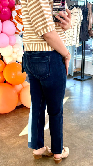 Veyra Mid-Rise Straight Jeans by Risen