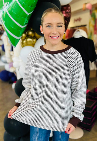 Avianna Pullover in Chocolate