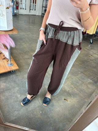 Nadine Drawstring Jogger Pants in Chocolate