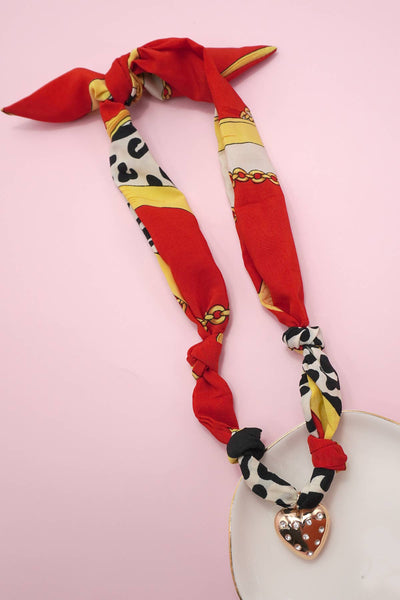 JOSSLYN by wall to wall - HANDMADE SCARF CHARM NECKLACE | 80N91790: B