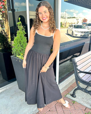 Marilyn MIdi Dress in Black