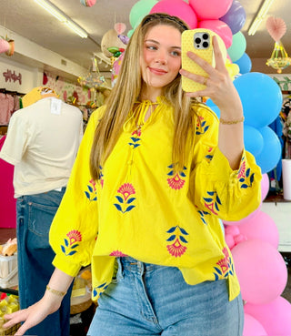 Effren Puff Sleeve Top in Lemon Yellow