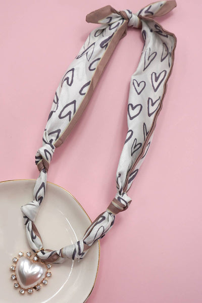 JOSSLYN by wall to wall - HANDMADE SCARF CHARM NECKLACE | 80N91790: B