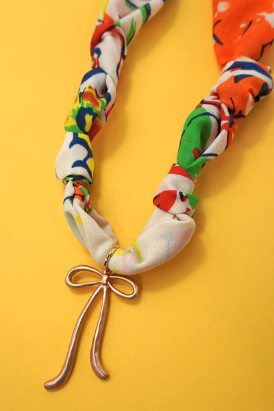 JOSSLYN by wall to wall - HANDMADE SCARF CHARM NECKLACE | 80N91790: B