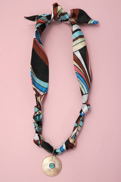 JOSSLYN by wall to wall - HANDMADE SCARF CHARM NECKLACE | 80N91790: B