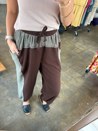 Nadine Drawstring Jogger Pants in Chocolate